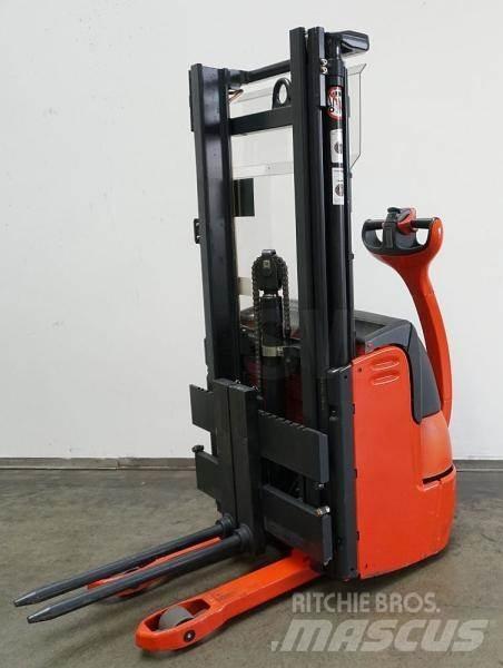 Linde L 10 379 Zelfrijdende stapelaars