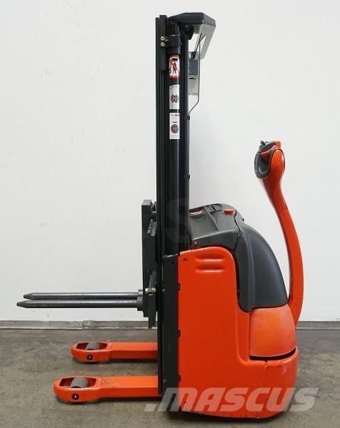Linde L 10 379 Zelfrijdende stapelaars