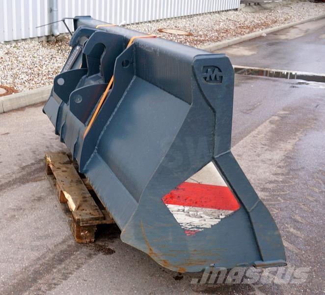 Magni 1000 L Sonstige Flurförderzeuge