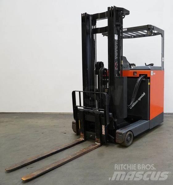 Toyota 6FBRE12 Schubmaststapler