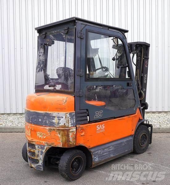 Toyota 7FBMF25 Heftrucks overige