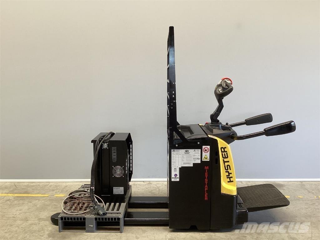 Hyster P2.0S Deichselstapler