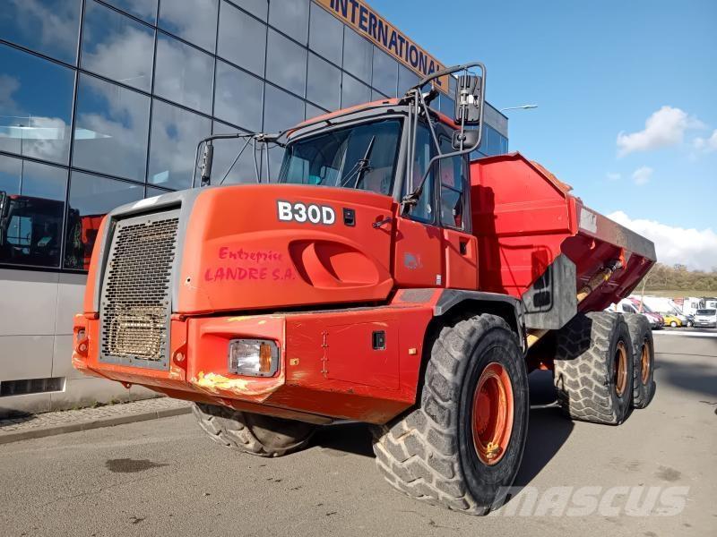 Bell B30D Dumper - Knickgelenk