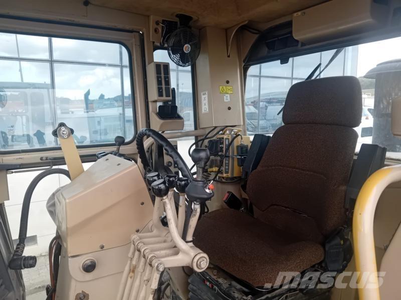 CAT 12H Grader