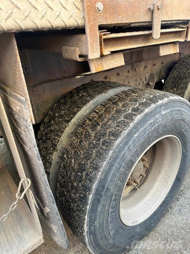 National 1500 Kranwagen