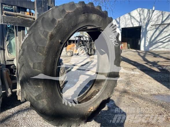 Titan 18.4R46 Sonstige Baumaschinen