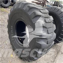 Titan 23.5x25 Reifen
