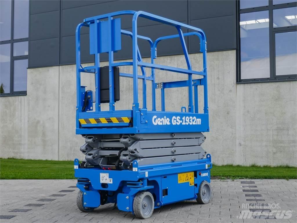 Genie GS 1932 Scheren-Arbeitsbühnen