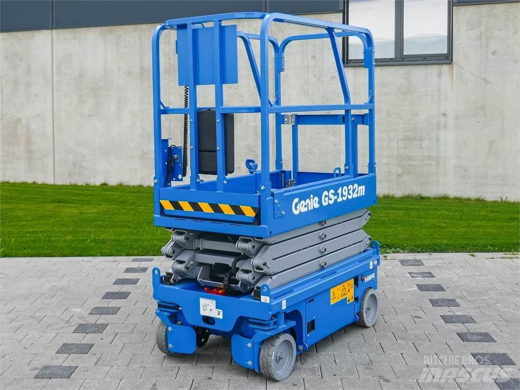 Genie GS 1932 Scheren-Arbeitsbühnen