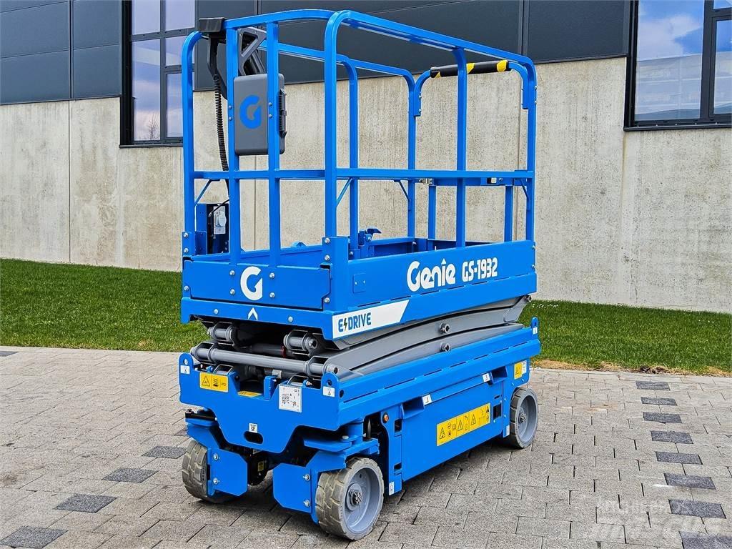 Genie GS 1932 Scheren-Arbeitsbühnen