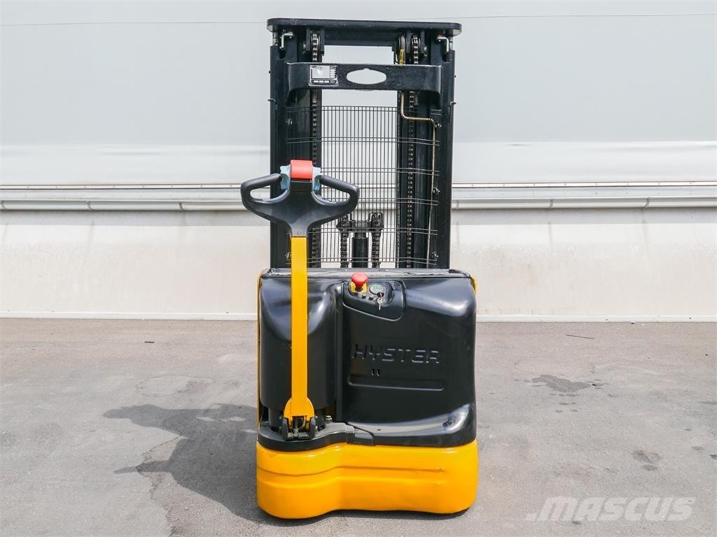 Hyster S 1.4-40 Deichselstapler