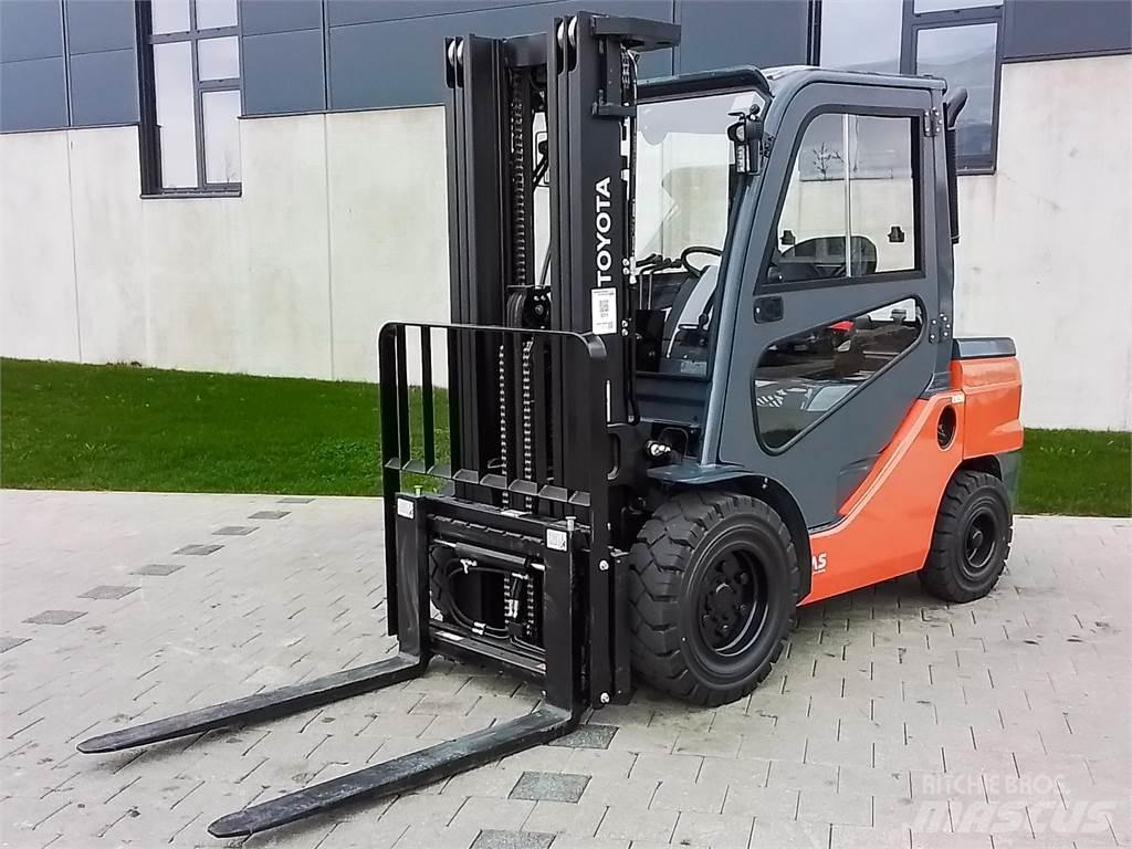 Toyota 52-8FDJF35 Diesel heftrucks