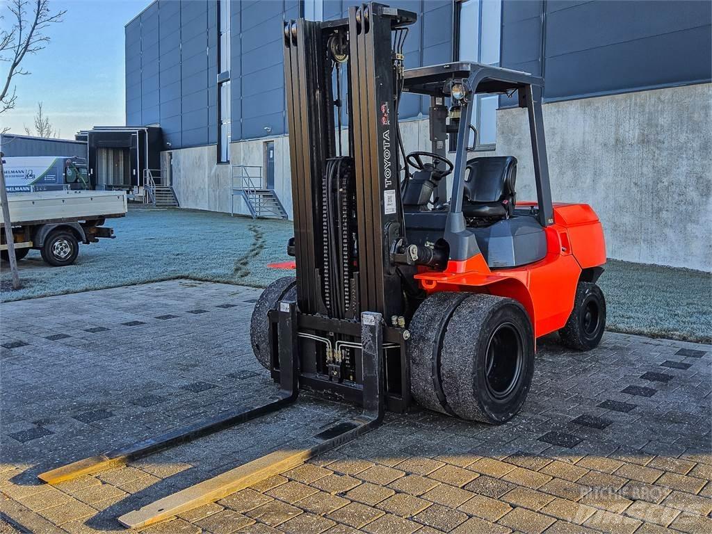 Toyota 7 FDU 45 Diesel heftrucks