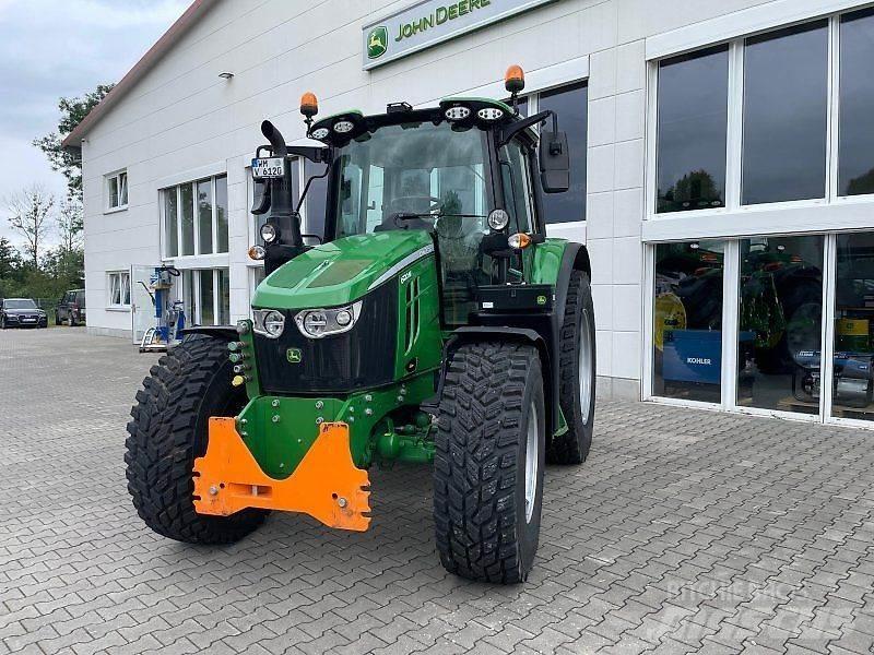 John Deere 6120M Traktoren