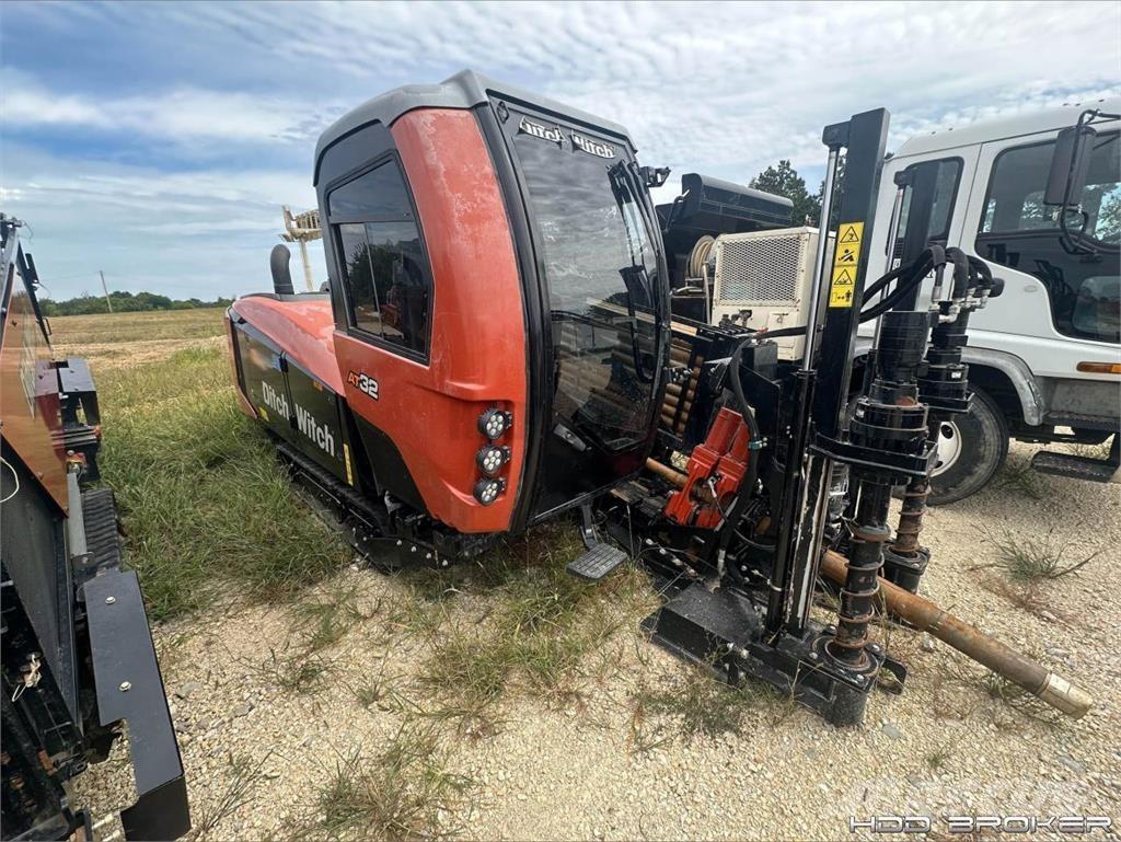 Ditch Witch AT32 Horizontale Richtungsbohrgeräte