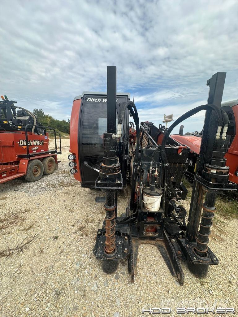 Ditch Witch AT32 Horizontale Richtungsbohrgeräte