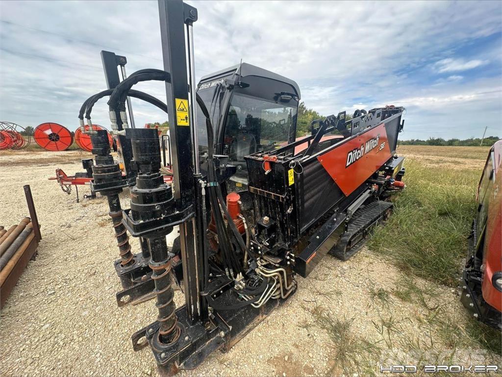 Ditch Witch AT32 Horizontale Richtungsbohrgeräte