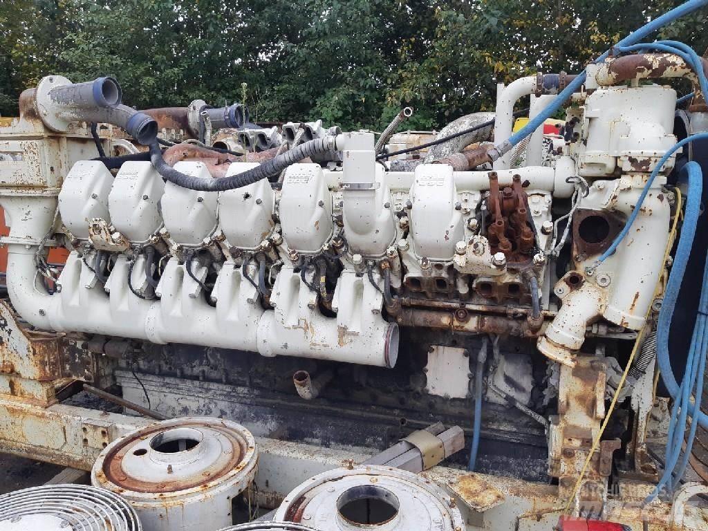 Komatsu 930E Motoren