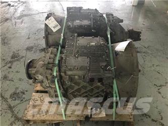 Volvo ATO2612D Getriebe