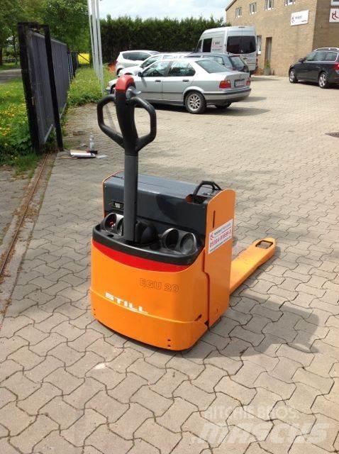 Still EGU 20 Niedergabelstapler
