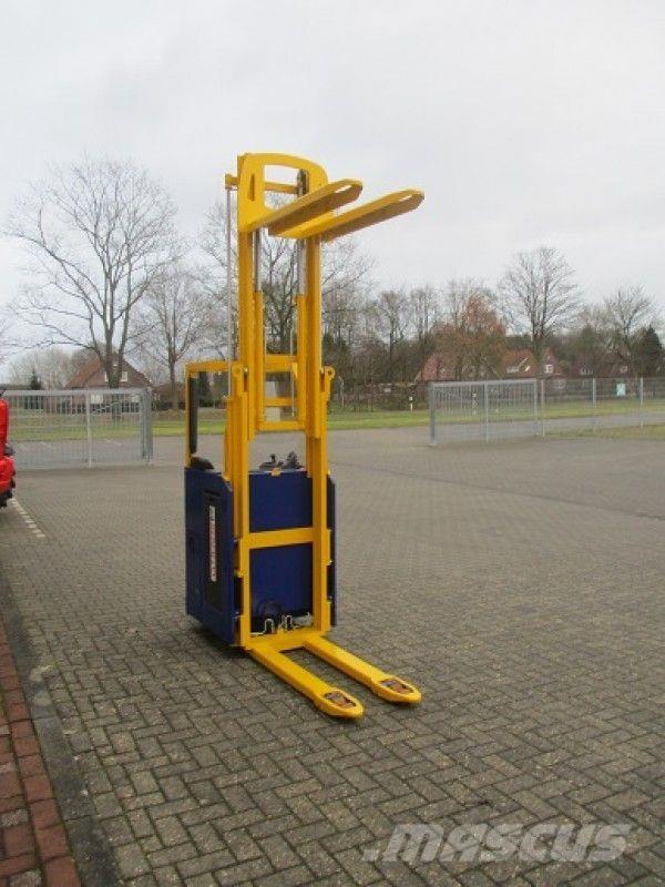 Stöcklin EFI1600 Zelfrijdende stapelaars