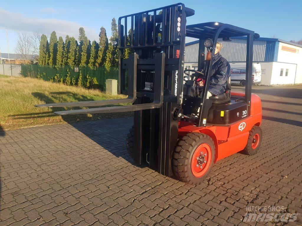 EP EFL302 Elektrische heftrucks