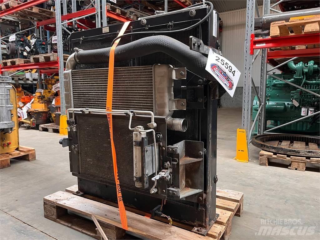 CAT 323D køler Motoren