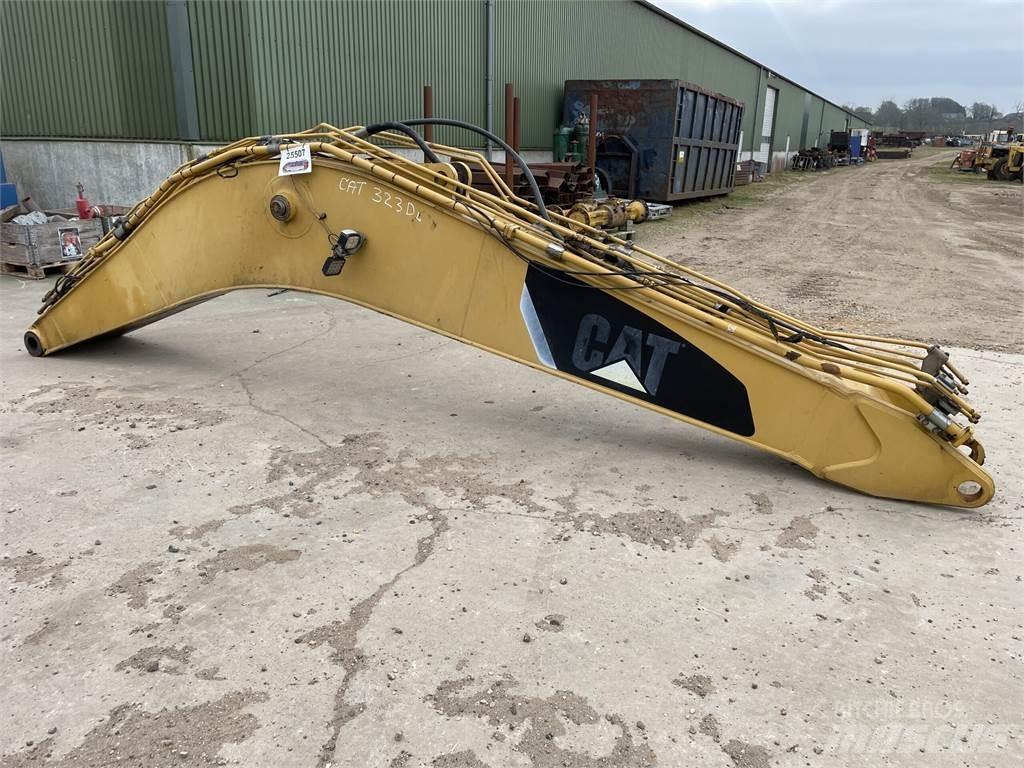 CAT 323D monobom Andere Zubehörteile