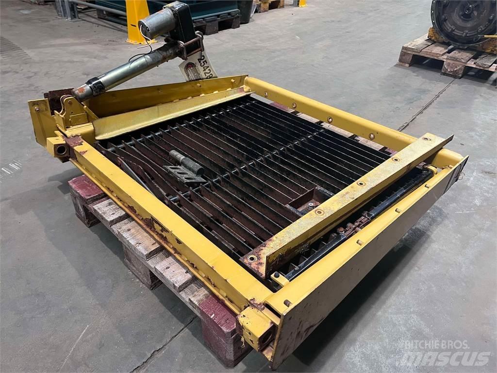 CAT 962GII Kølergrill Andere Zubehörteile