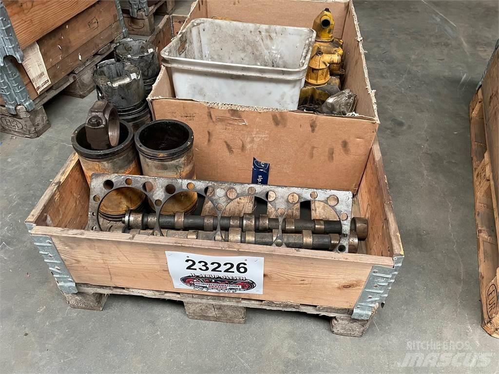  Diverse dele ex. Cat 3304 Motoren