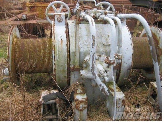  Double drum hydr. winch Fahrstühle, Seilwinden und Bauaufzüge