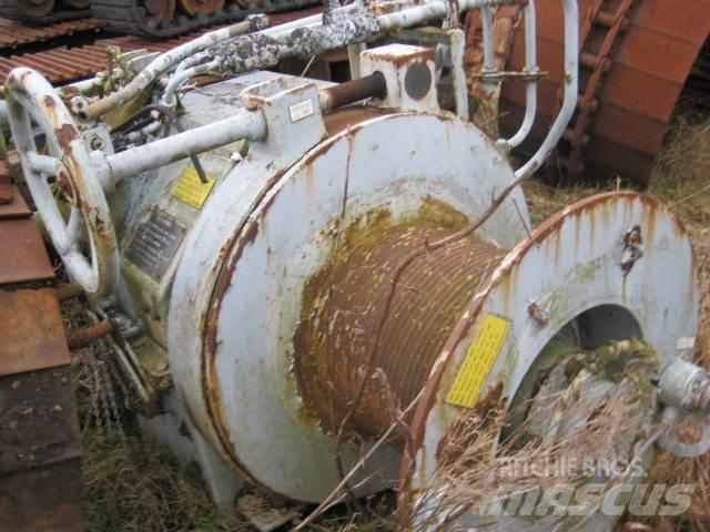  Double drum hydr. winch Fahrstühle, Seilwinden und Bauaufzüge