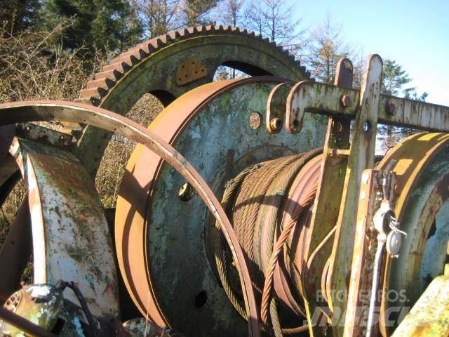  Spil Fahrstühle, Seilwinden und Bauaufzüge