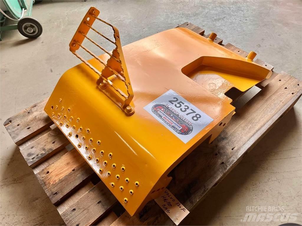 Volvo L120F bagskærm Andere Zubehörteile