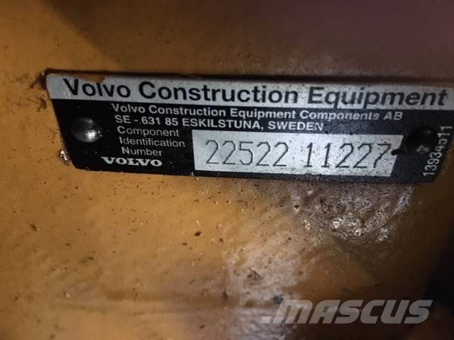 Volvo L180E Transmission Getriebe