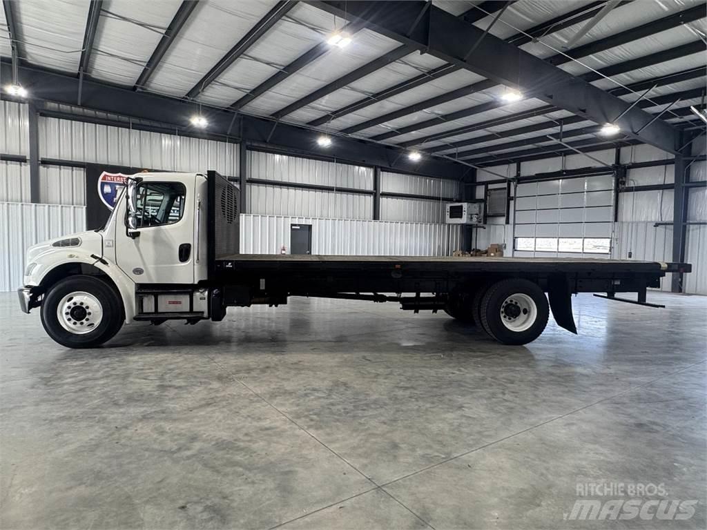 Freightliner M2 106 Pritschenwagen/Pritschenwagen mit Seitenklappe