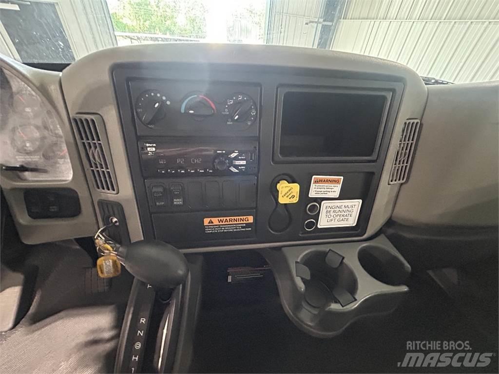 International 4300 Kofferaufbau
