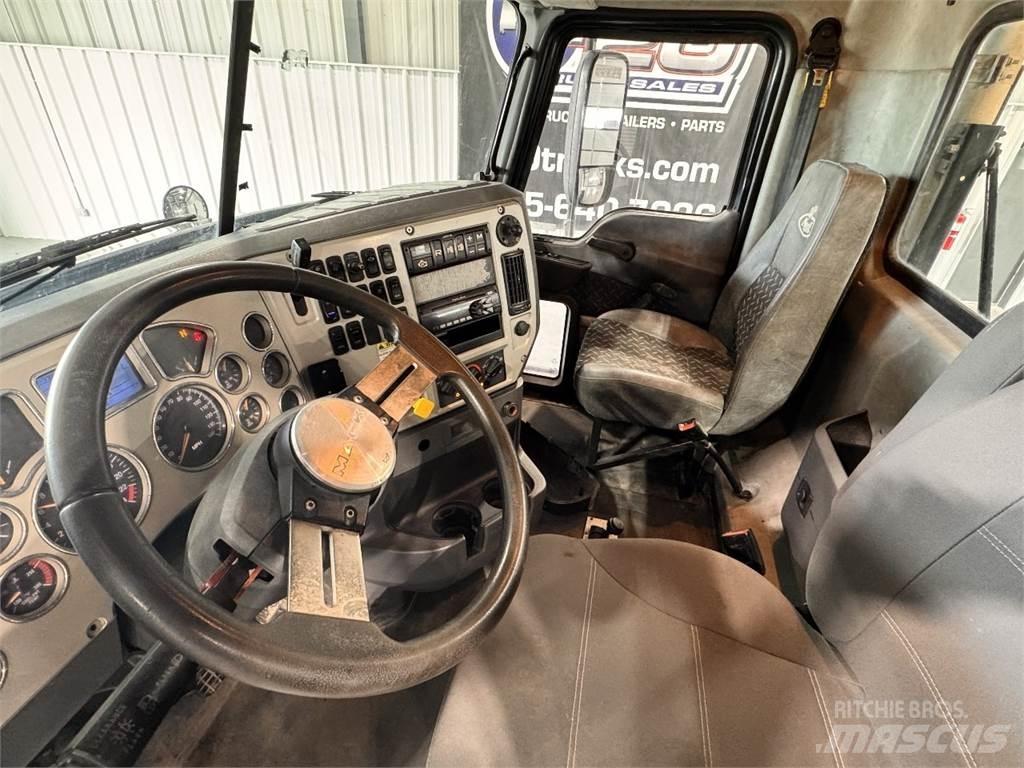 Mack CXU613 Sattelzugmaschinen