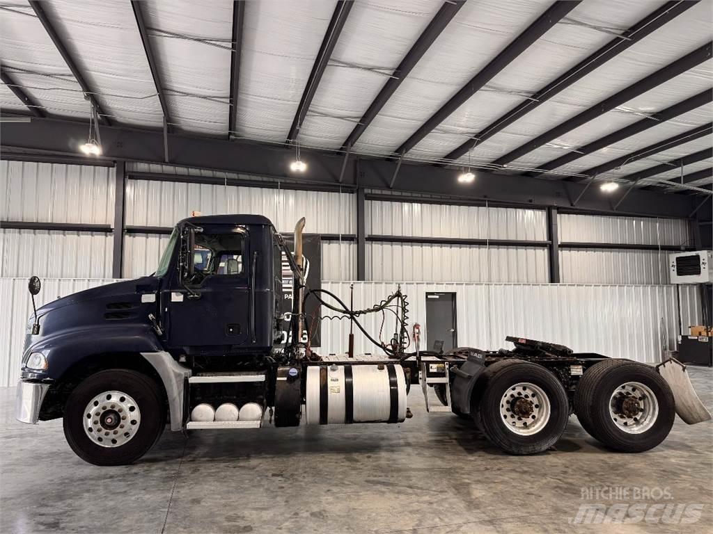 Mack CXU613 Sattelzugmaschinen