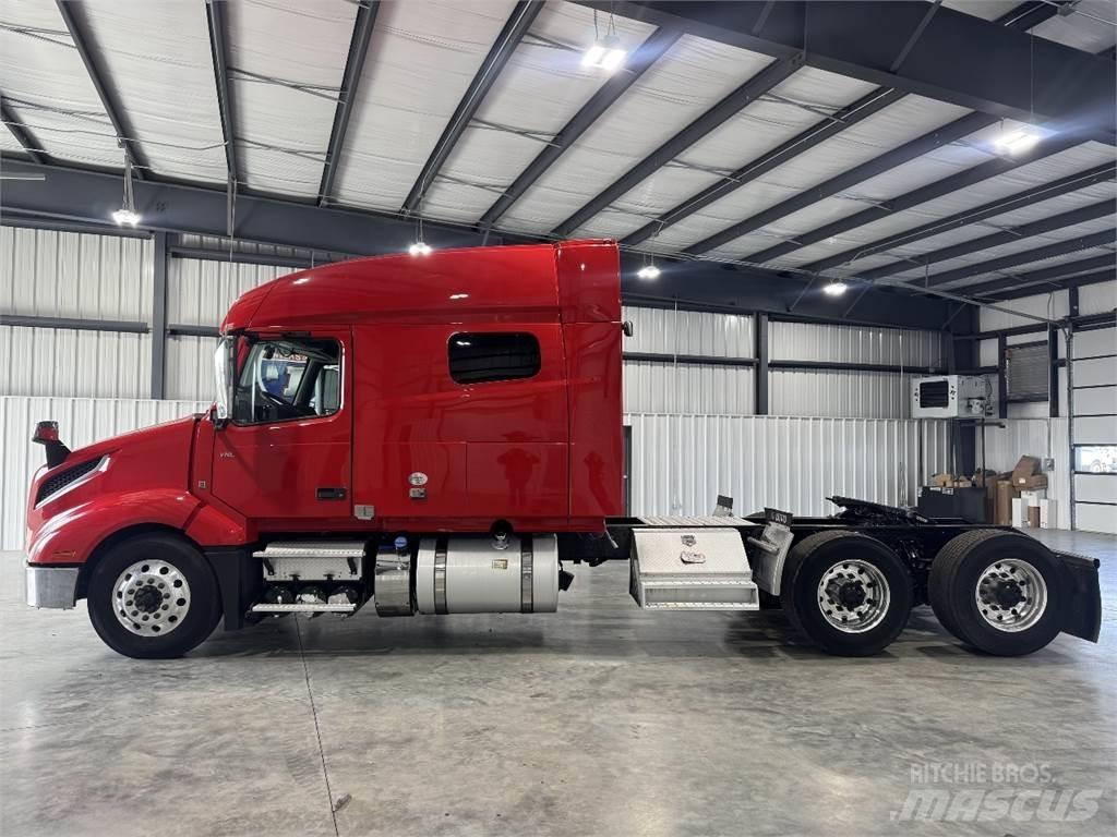 Volvo VNL64T740 Sattelzugmaschinen