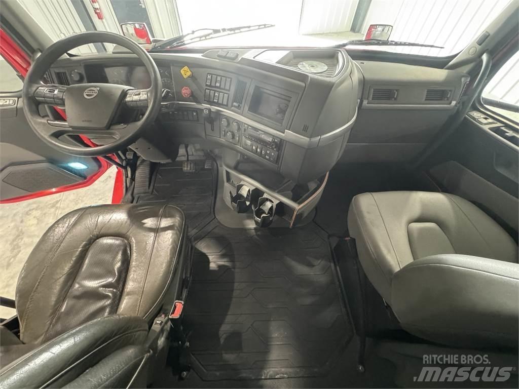 Volvo VNL64T740 Sattelzugmaschinen