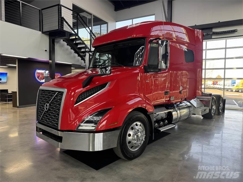 Volvo VNL64T740 Sattelzugmaschinen