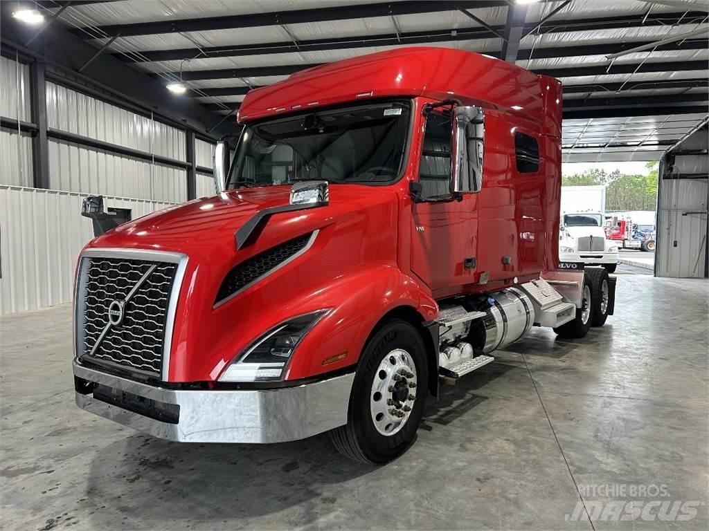 Volvo VNL64T740 Sattelzugmaschinen