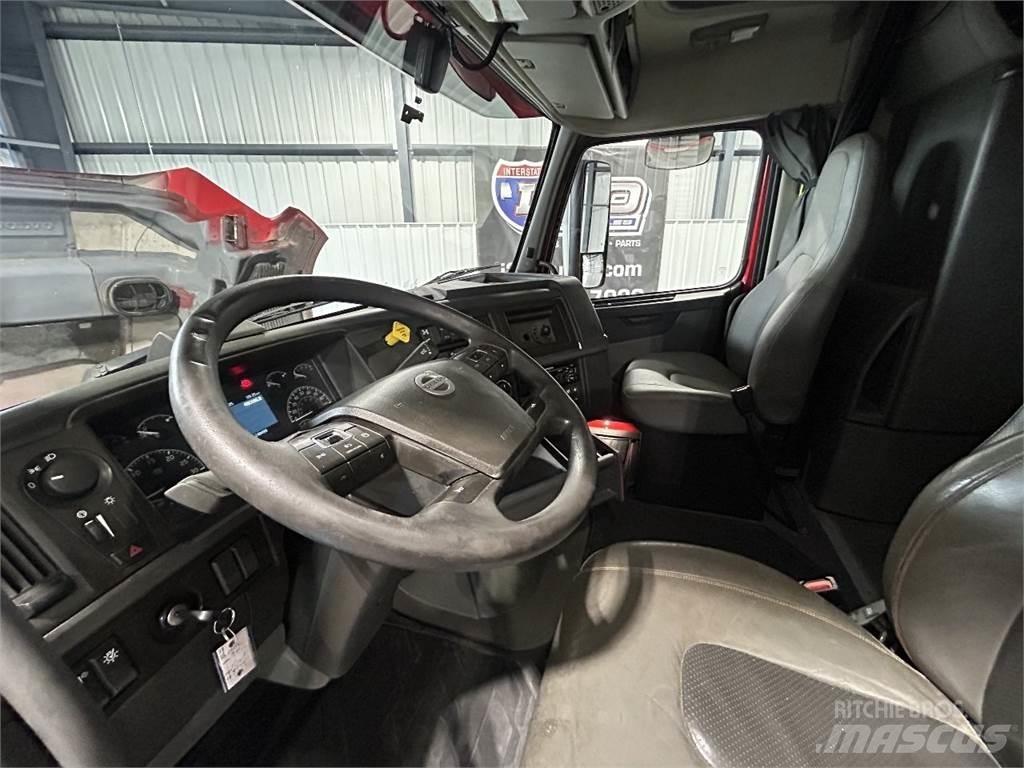 Volvo VNL64T740 Sattelzugmaschinen