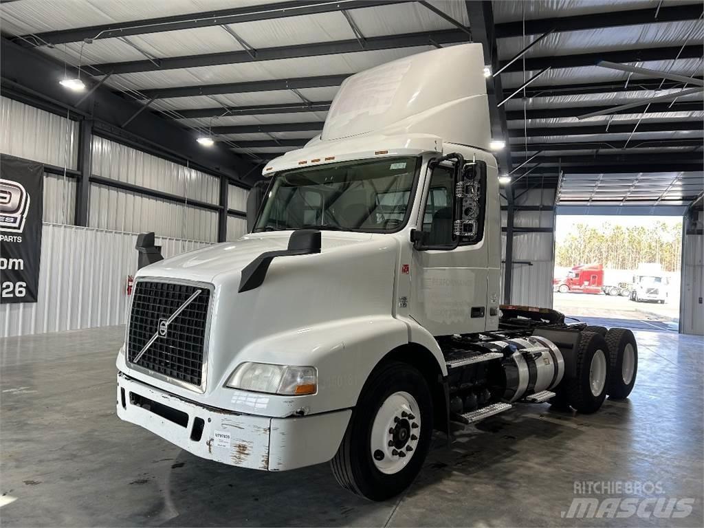 Volvo VNM Sattelzugmaschinen