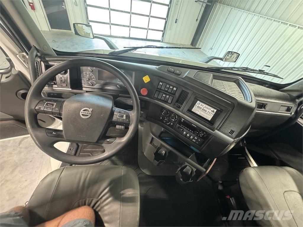 Volvo VNR64T300 Sattelzugmaschinen
