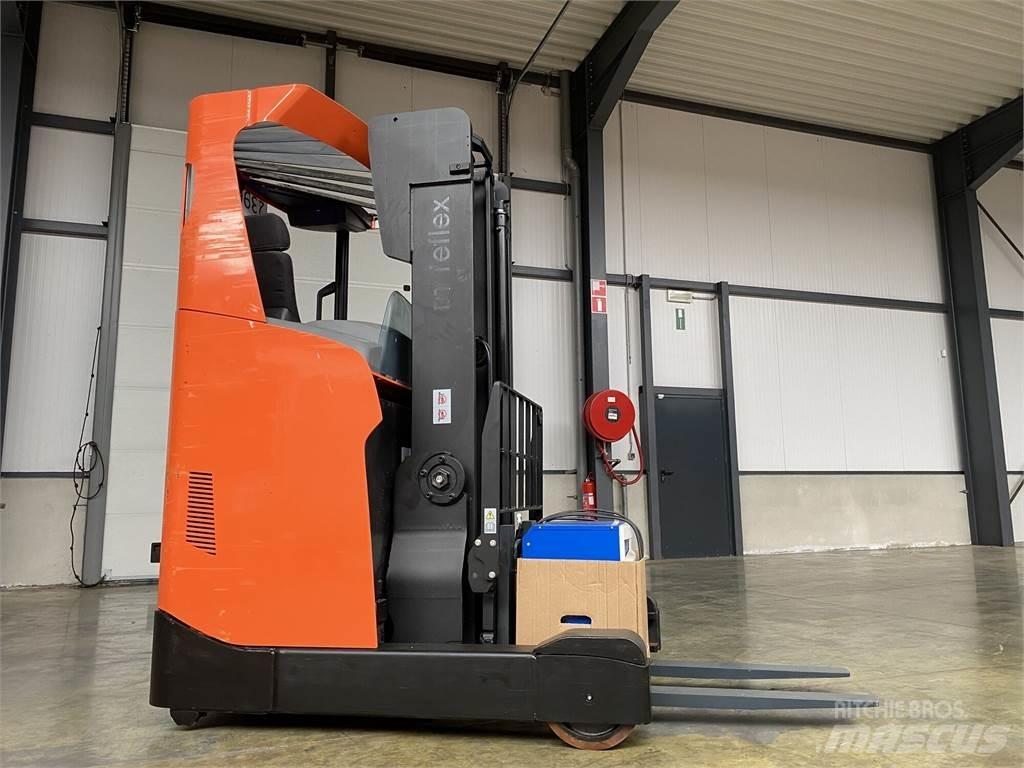 Toyota RRE140H Schubmaststapler