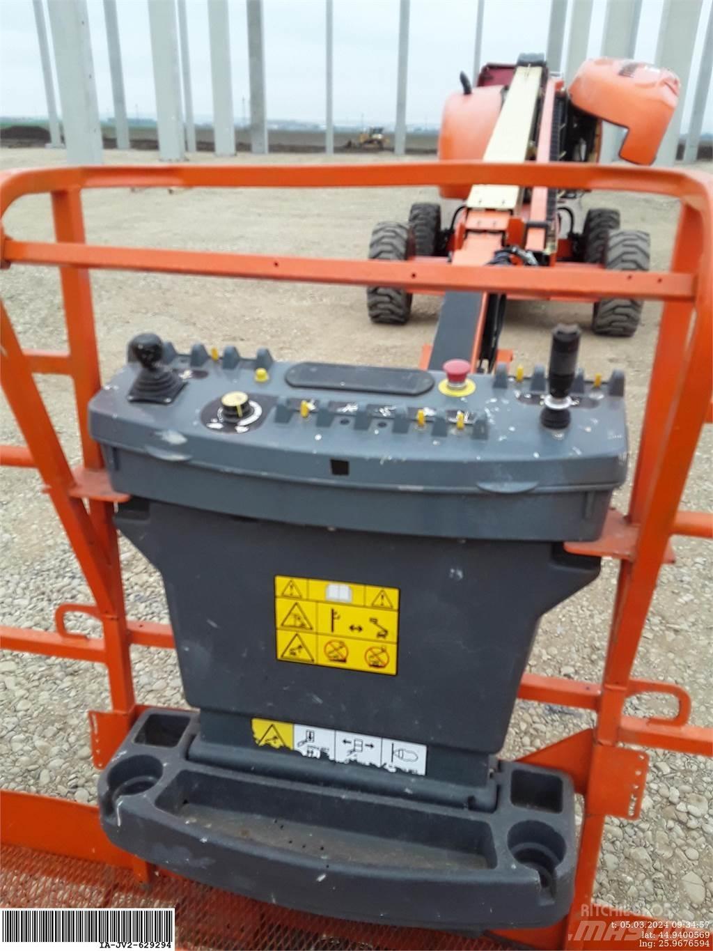 JLG 660SJ Gelenkteleskoparbeitsbühnen