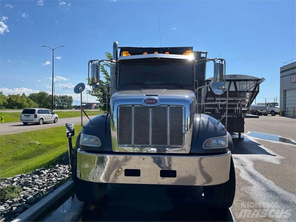 Peterbilt 348 Kipper