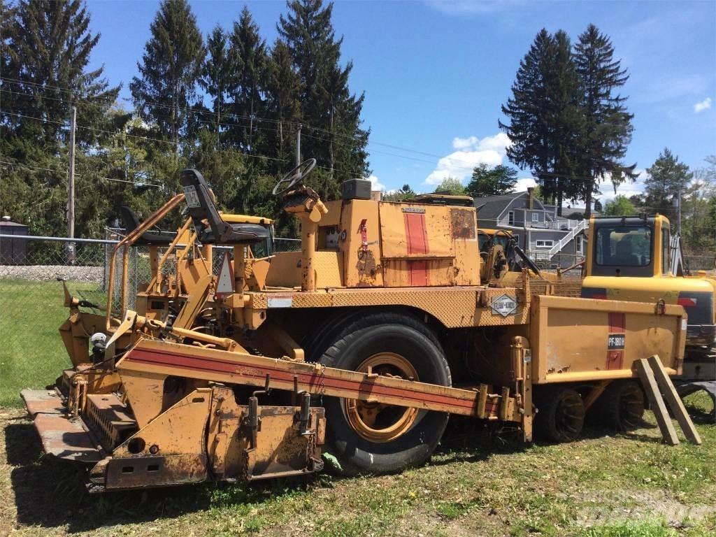 Blaw-Knox PF180H Strassenfertiger